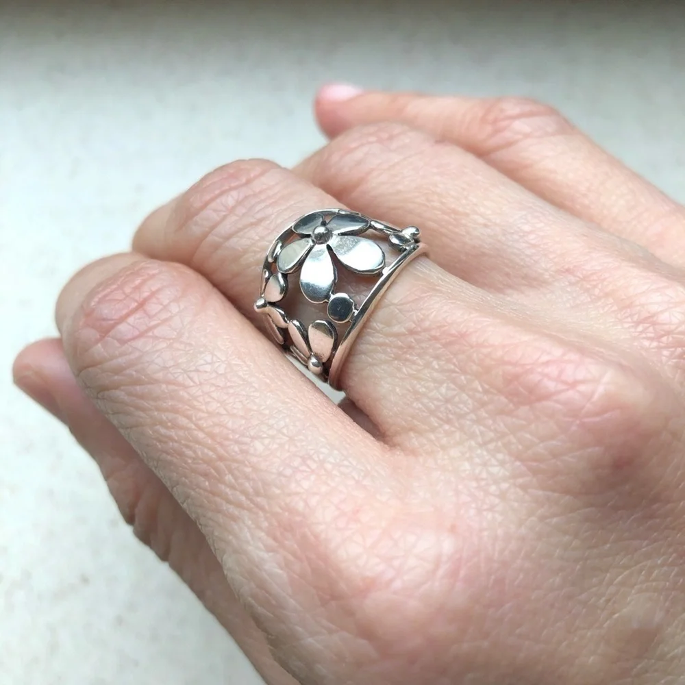 Women 925 Solid Sterling Silver Ring Size 8 Flower Texture Craft Statement Fall - Picture 8 of 8